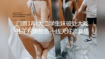 丰满肉感大奶少妇,肥而不腻,肥美动人,奶子下垂,波浪壹样甩动