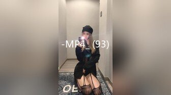 [MP4/ 785M] 好舔的大奶美女跟大哥开房啪啪直播给狼友看，互动撩骚喂大哥吃奶子