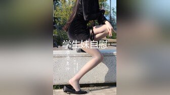 [MP4/ 514M] 熟女阿姨偷情老外 又舔又亲 被无套输出 完事还送阿姨一条裙子 非常开心