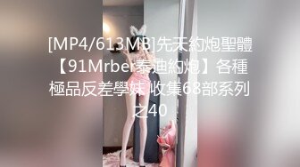 水嫩漂亮的大一美女被学长男友甜言蜜语带到酒店啪啪1