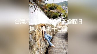 大胆在卫生间安装摄像头就为偸拍苗条小姨子洗澡对她性幻想好久终于看到她真实身体了