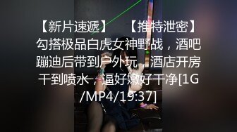 [MP4]3P名场面！两大汉狂操眼镜御姐，两根屌轮番吸，上位骑乘边插嘴，骑在脸上自摸骚逼