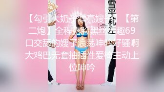 【新片速遞】&nbsp;&nbsp;海滩浴场女士更衣卫生间一体正面全景偸拍☀️多位年轻美眉换衣换卫生巾尿尿亮点多多☀️这内置卫生棉棒安装有点麻烦啊[1990M/MP4/01:40:55]